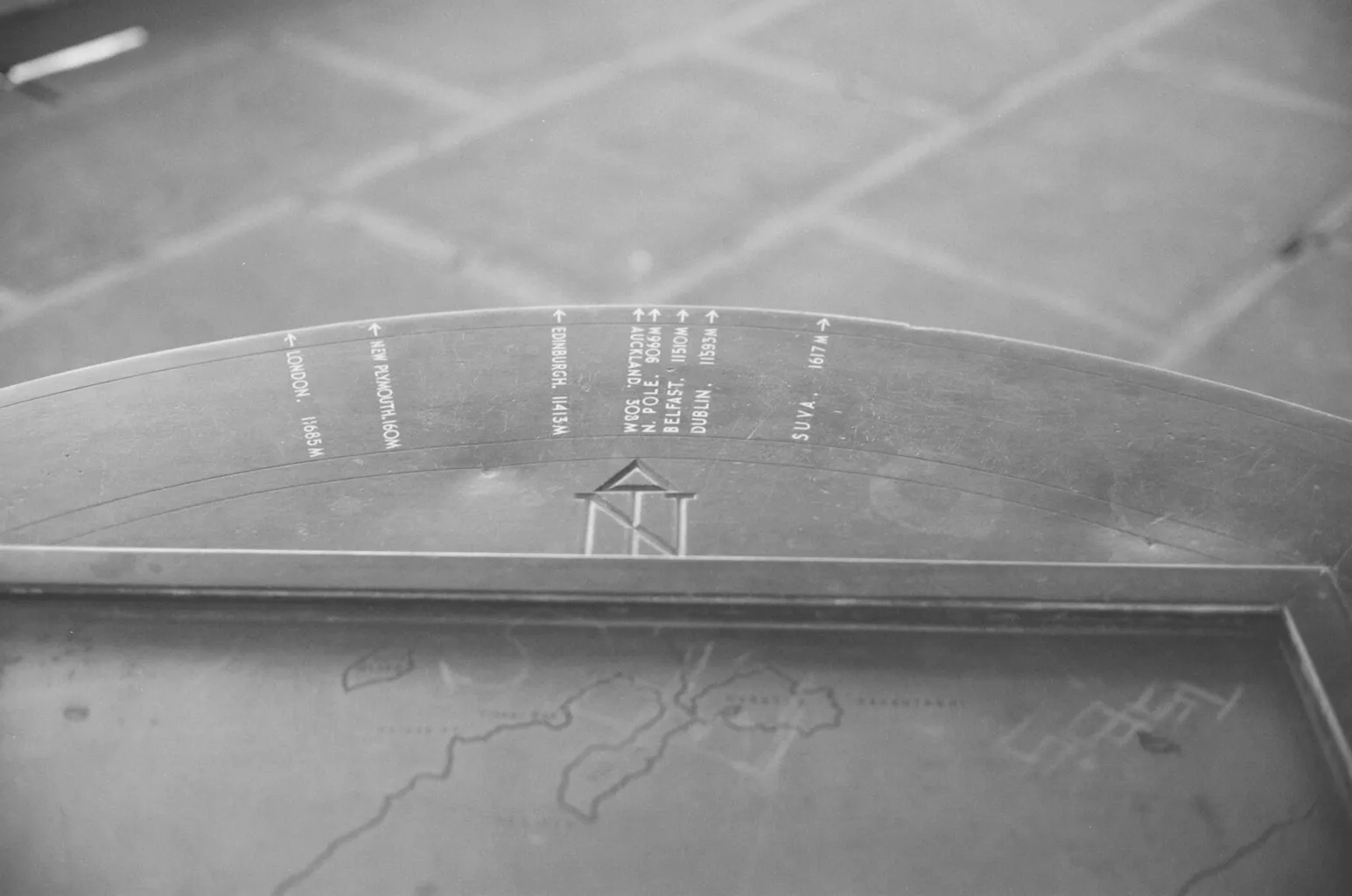 Direction sign showing major cities and distances